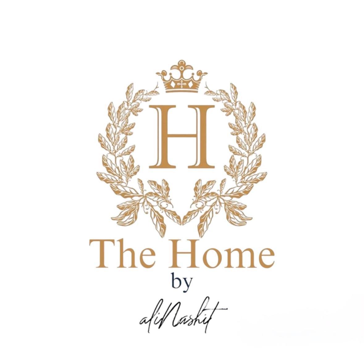 The Home By An 라피토스 외부 사진